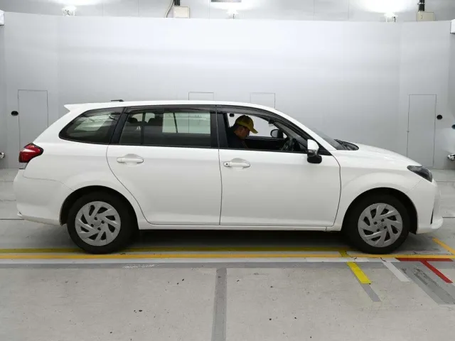 TOYOTA COROLLA FIELDER 2023