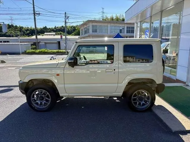 SUZUKI JIMNY 2023