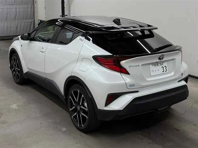 TOYOTA C-HR 2023