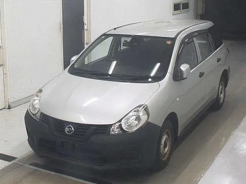 NISSAN AD 2021